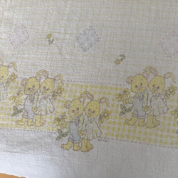 Vintage Cuddle Bear Theme Baby Blanket - Picture 3 of 8